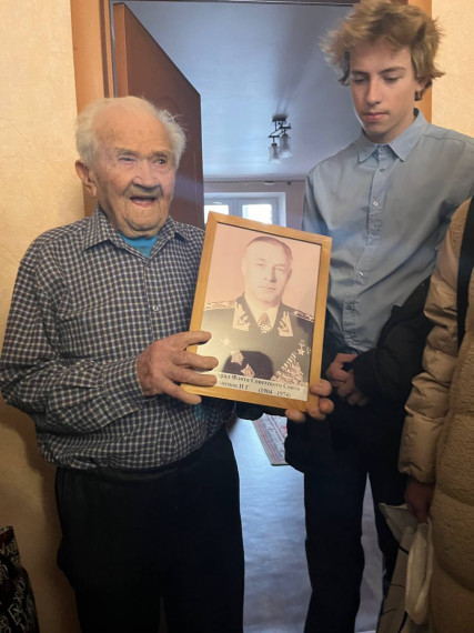 Поздравляем ветерана Великой Отечественной войны Гребенщикова Николая Григорьевича (акция "Новый год в каждый дом. Пожилые люди").