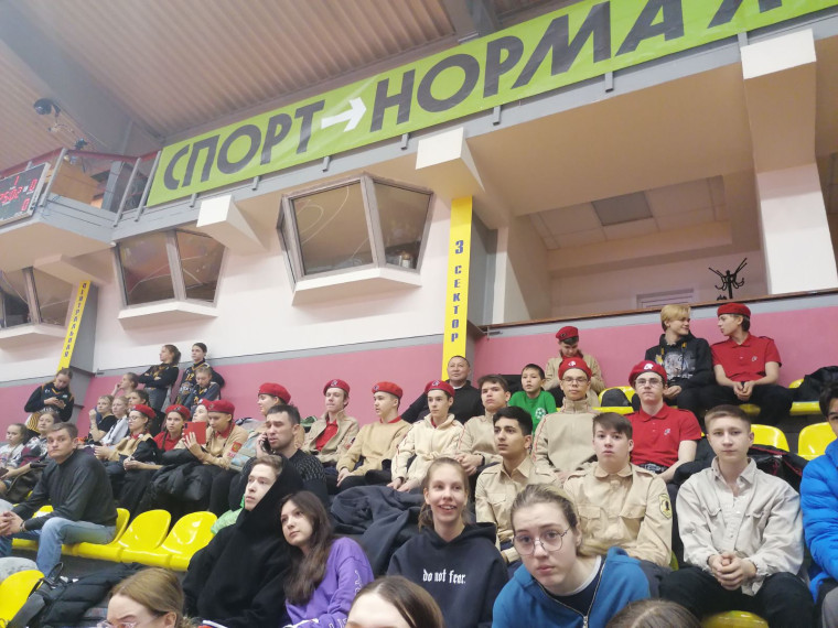 Юнармейцы 9А, 9Б классов на Всероссийском чемпионате школьной баскетбольной лиги.