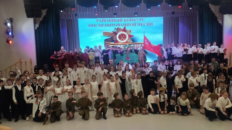 Конкурс инсценированной песни «О войне немало песен сложено».