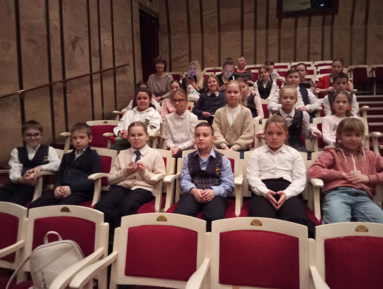 4А класс в Саратовском театре оперы и балета.